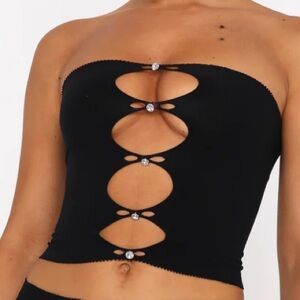 Black gem tube top. Spandex feeling. One size, white fox brand, stays on!